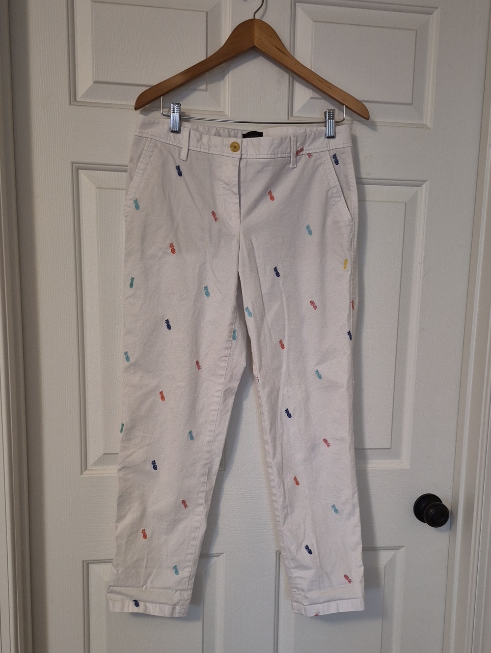 Talbots White Straight-Leg Jeans with Multicolor Pineapple Embroidery